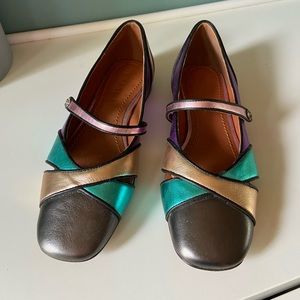 Coach metallic rainbow shoes 🌈